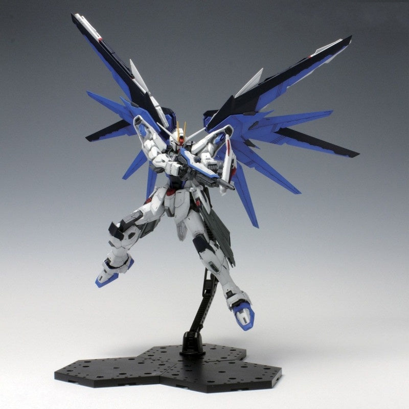 Bandai Spirits ACTION BASE 4 CLEAR - GUNDAM Model Kits