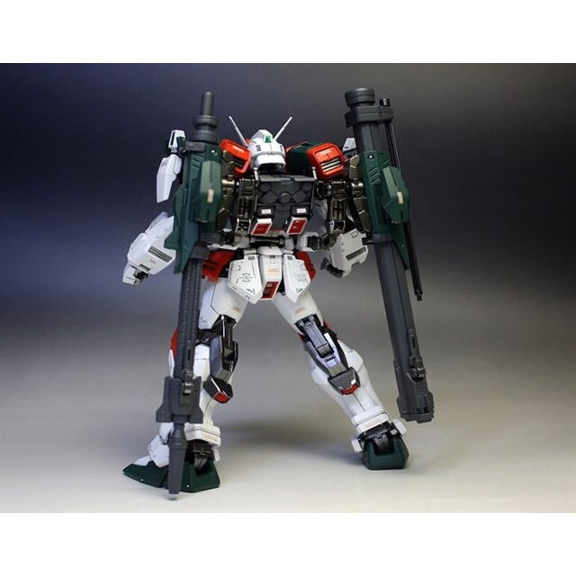 Bandai Spirits 1/100 MG Buster Gundam - Gundam Model Kits