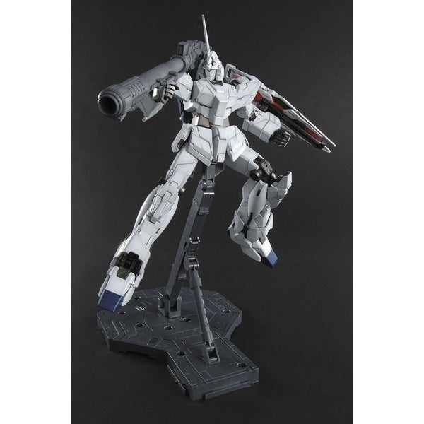 Bandai Spirits 1/100 MG Unicorn Gundam - Gundam Model Kits